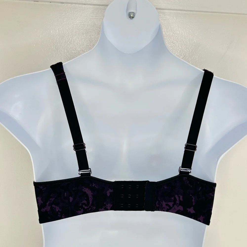 Lululemon Energy Sports Bra 36C‎ Purple Abstract Print Medium Support Athlesiure
